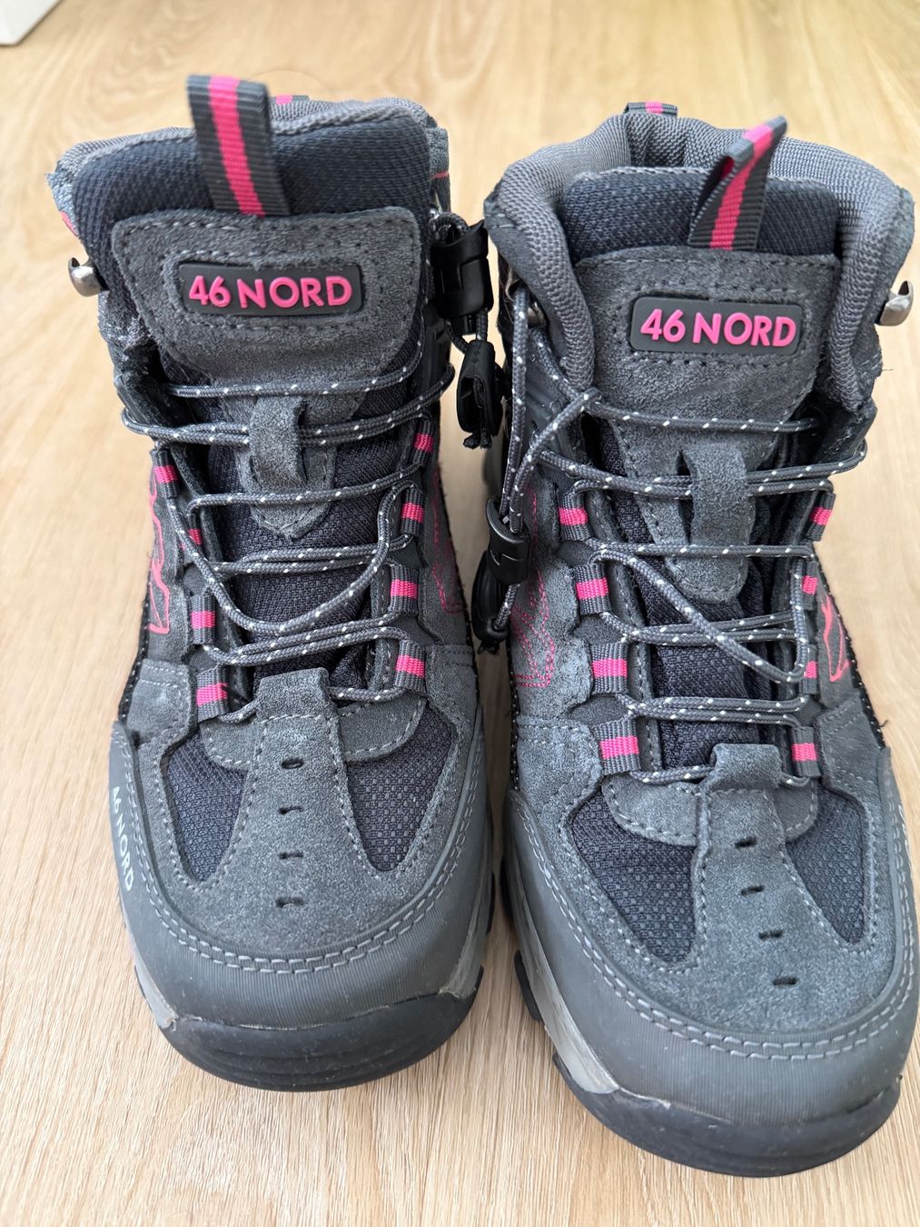 46 Nord Scarpe per ragazzi: 46 Nord Kind Wanderschuhe Gr. 33 – Usato da Bülach venduto da mitsuhashi