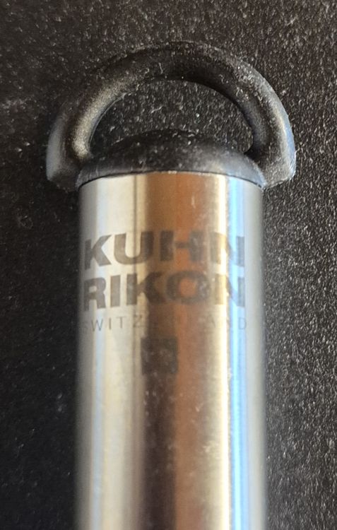 Kuhn Rikon Schneebesen & 1 Teigschaber - Top Zustand! (Gebraucht) in ...