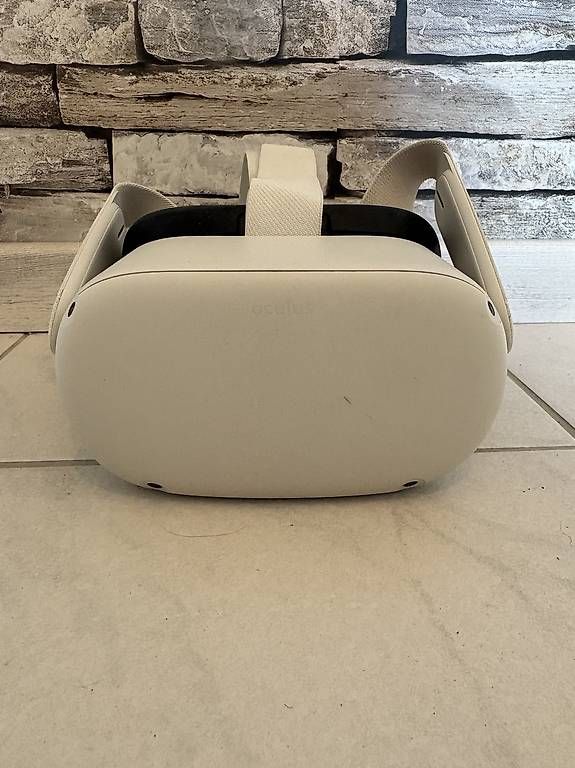 Casco VR: Meta Quest 2 (Oculus Quest 2) – Usato da Uffikon venduto da fel_6zdt 2