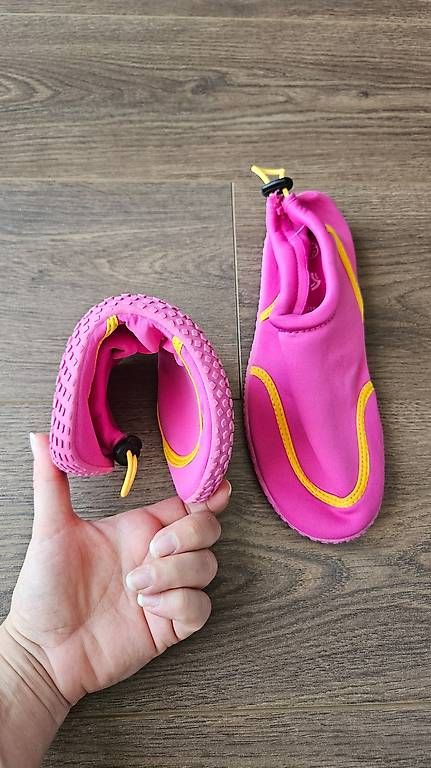 Scarpe da donna: Wasserschuhe Gr. 38 – Usato da Erstfeld venduto da nan_6f9p 3