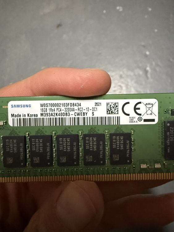 8x Samsung 16GB DDR4 PC4-3200AA Memory RAM (Gebraucht) in Nyon für