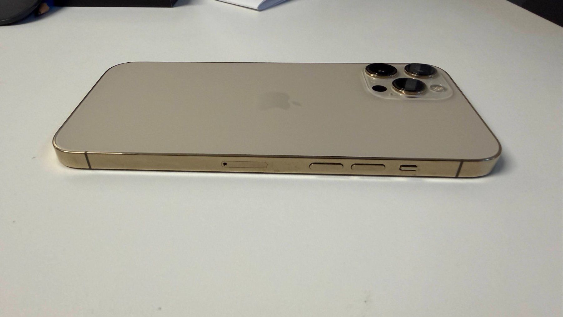 Apple Telefoni cellulari / Smartphones: IPhone 12 pro Max 256GB Gold – Usato da Kirchberg BE venduto da Yuppy 1