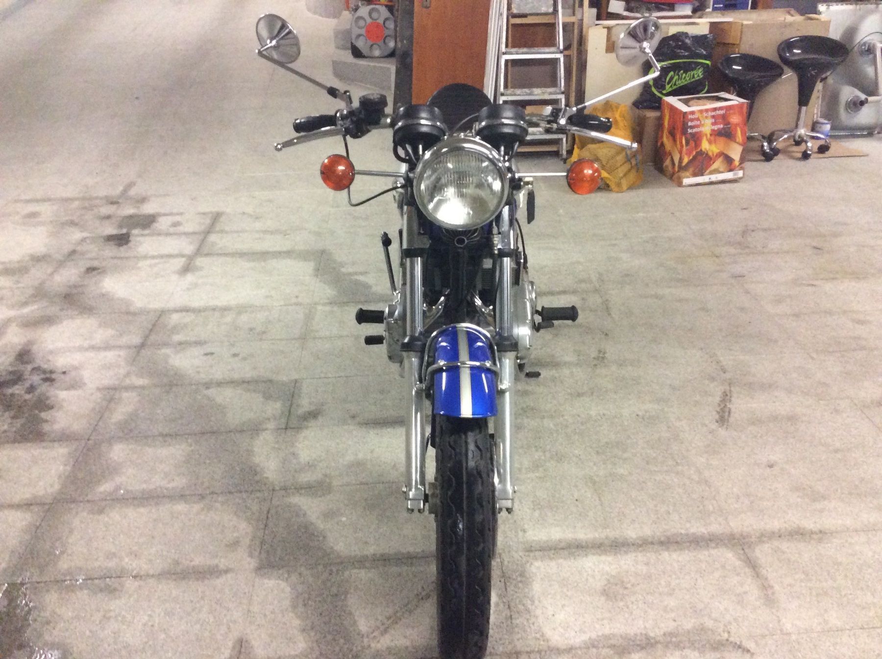 Route: Triumph Trident 1974 Samlerobjekt – D'occasion à Schlieren par Kristina0 1