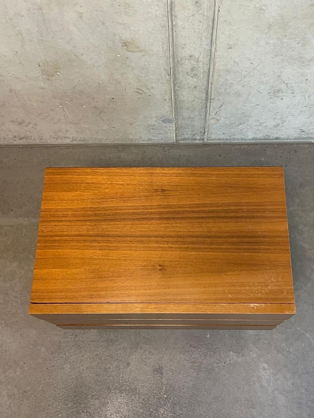 Comodini: Vintage Nachttisch Holz ähnlich Victoria – Usato da Zürich venduto da starch.studio 2