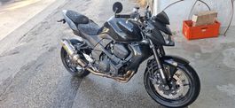 Moto Kawasaki Z 750, 2010,