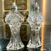 ART DECO BLEIKRISTALL SALZ/PFEFFER STREUER FRANKREICH, 1930