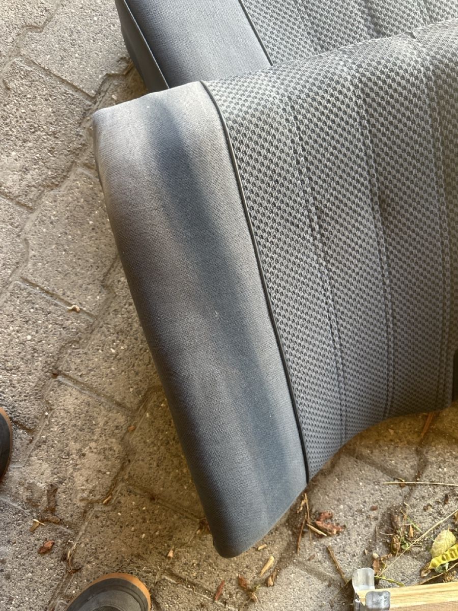 BMW Alle Autoersatzteile: Banquette arrière BMW E30 – Gebraucht aus Martigny von ben_8shl 5