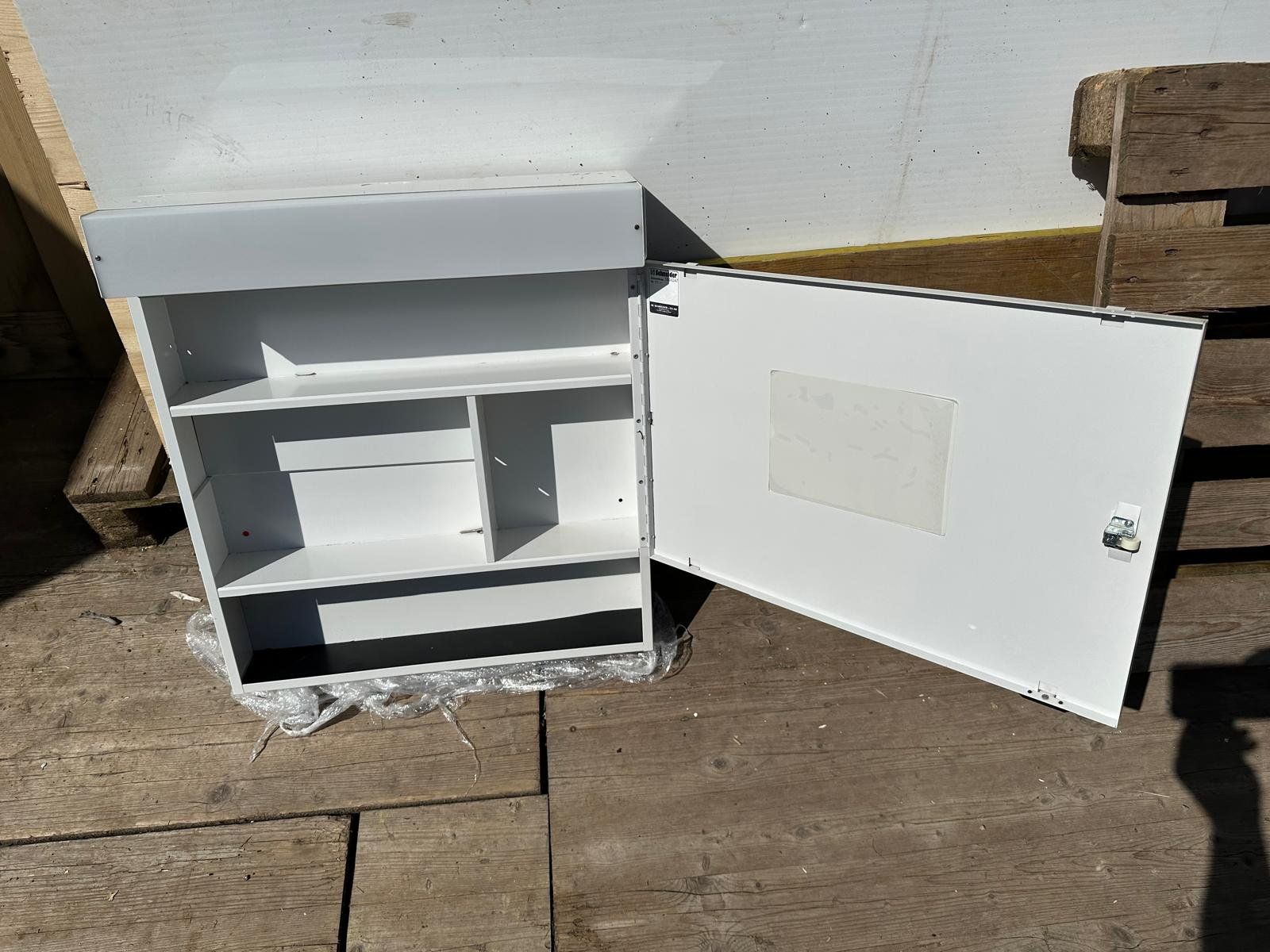 Schneider Armadietti a specchio: Spiegelschrank – Usato da Spreitenbach venduto da Space_X