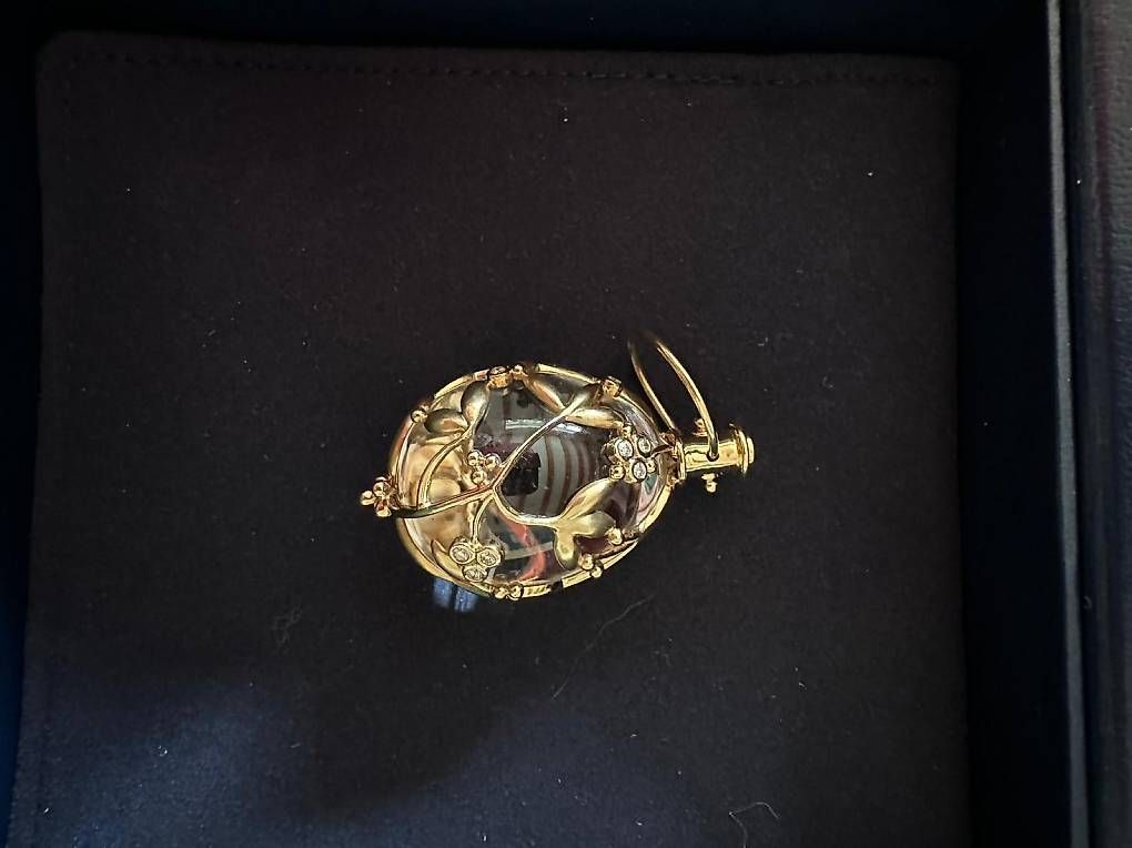 Ciondoli: Temple St. Claire Amulet 18K Large – Usato da Unterägeri venduto da mar_96hk 3