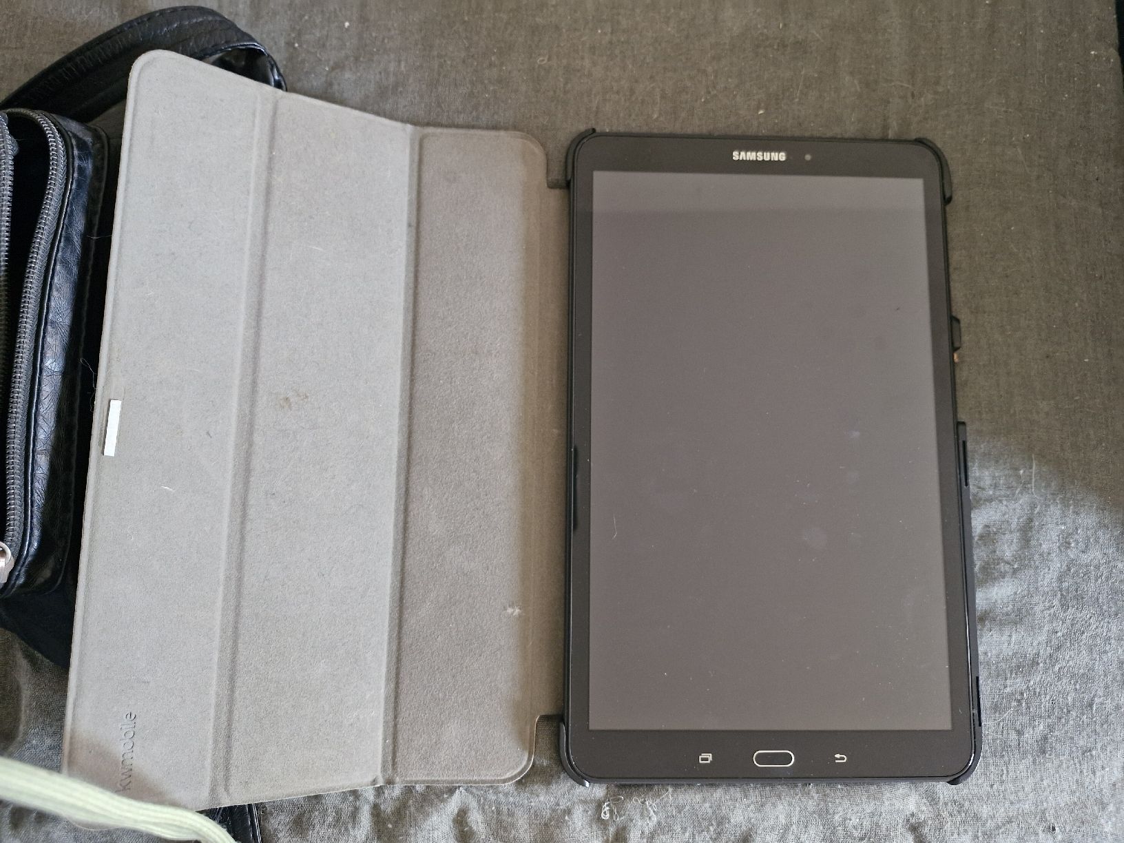Samsung Tablet PC: Samsung Galaxy Tab A6 – Usato da Zürich venduto da Aisha8