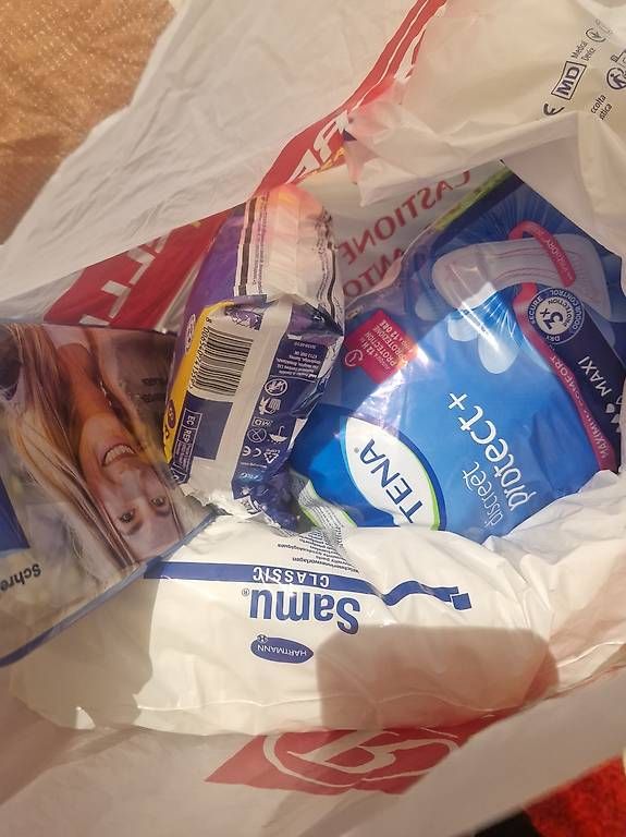 Materiale per modellare: Assorbenti grandi (post parto ecc) – Nuovo e nell'imballaggio originale da Semione venduto da roberta-roby