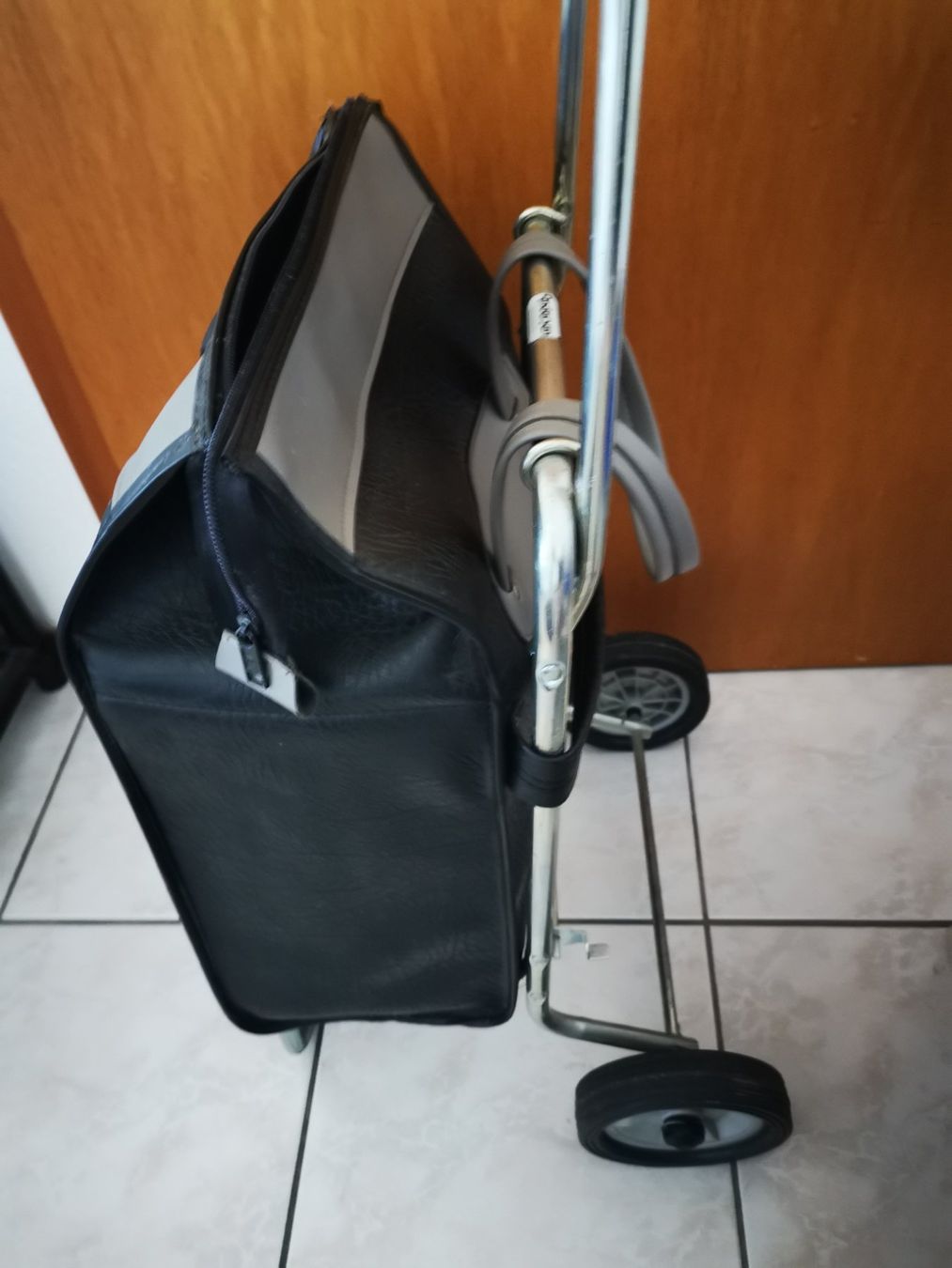 Sonstiges für Haushalt & Wohnen: Chariot de courses Andersen pliable, pratique et léger – Gebraucht aus Courtepin von Marisou2 2
