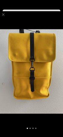 Zaino RAINS giallo usato