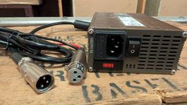 12V Ladegerät