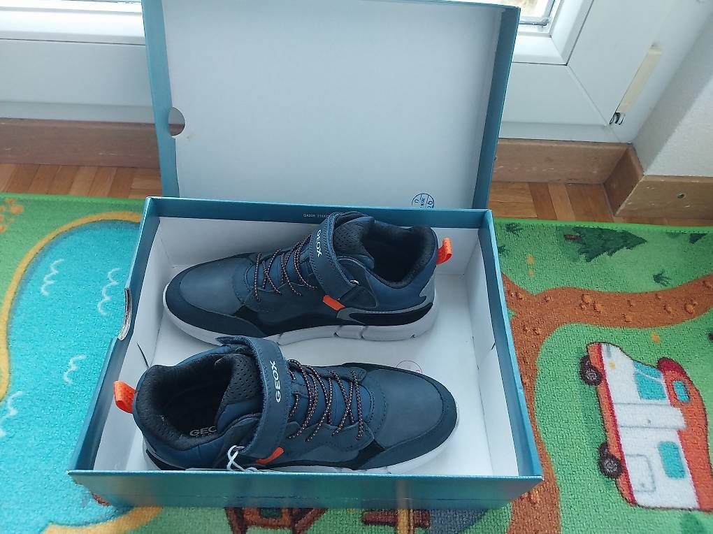 Geox Scarpe per ragazzi: Chaussures Geox neuves, garçon, pointure 37 – Usato da Confignon venduto da dou_76gz 3