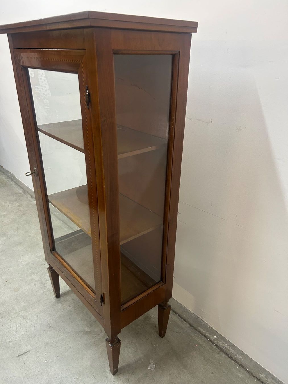 Vetrine: Vitrine Biedermeier Stil Kirschbaum 3-seitig verglast – Usato da Zürich venduto da Levelart 4