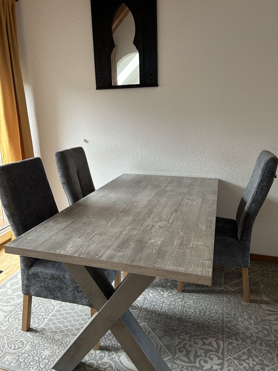 Mömax Stühle: 3 Stühle, Grau, Top Zustand von Mömax – Gebraucht aus Brüttisellen von mogador9