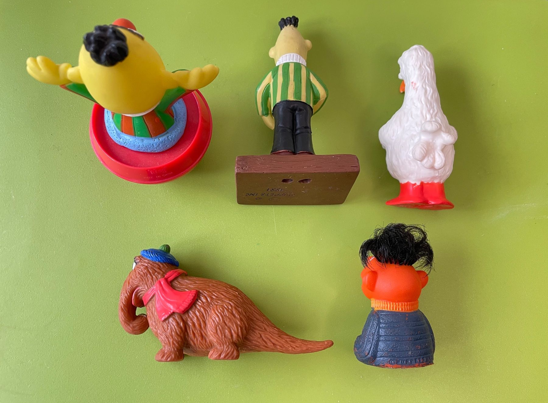 Figuren: 5x Sesamstrasse Erni / Bert / Toccata / Snuffy Comic Figur – Gebraucht aus Gossau SG von entwederoder 3