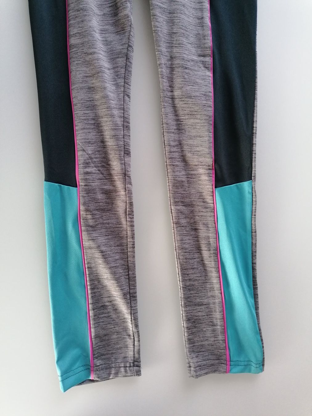 Collants & Leggings: TOP-ZUST: SPORT-Leggins 152 – D'occasion à Uster par Smilla07 3