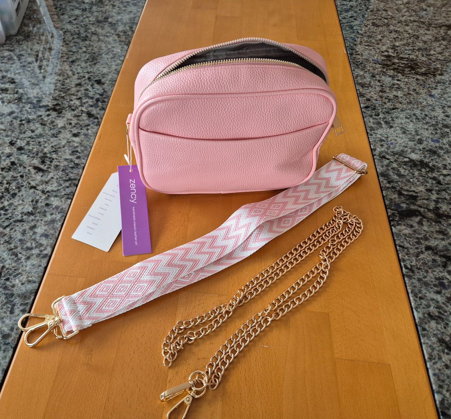 Taschen für Damen: Umhängetasche rosarot – Neu und originalverpackt aus Uznach von Lakersgirl 3
