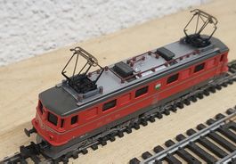 Minitrix 11422 Elektrolok Ae 6/6 SBB Waadt