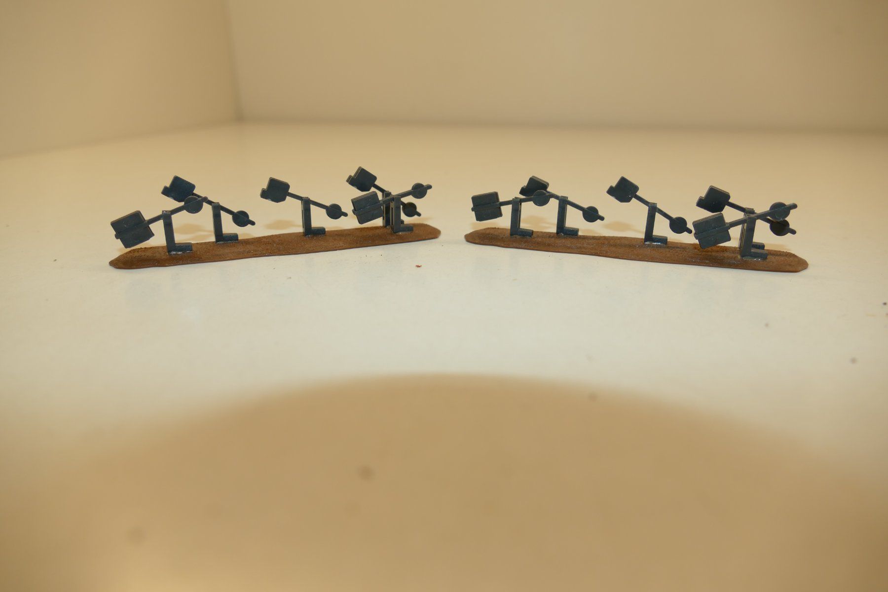Modelleisenbahnen: Spur H0: 2xWeichenschalter Diorama – Gebraucht aus Niederhasli von rail-duerst