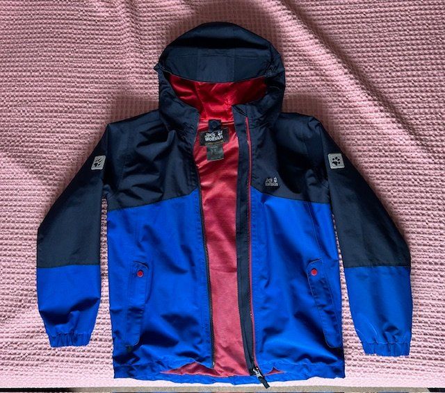Jack Wolfskin Giacche: Jack Wolfskin Regenjacke – Usato da Basel venduto da KristianS01