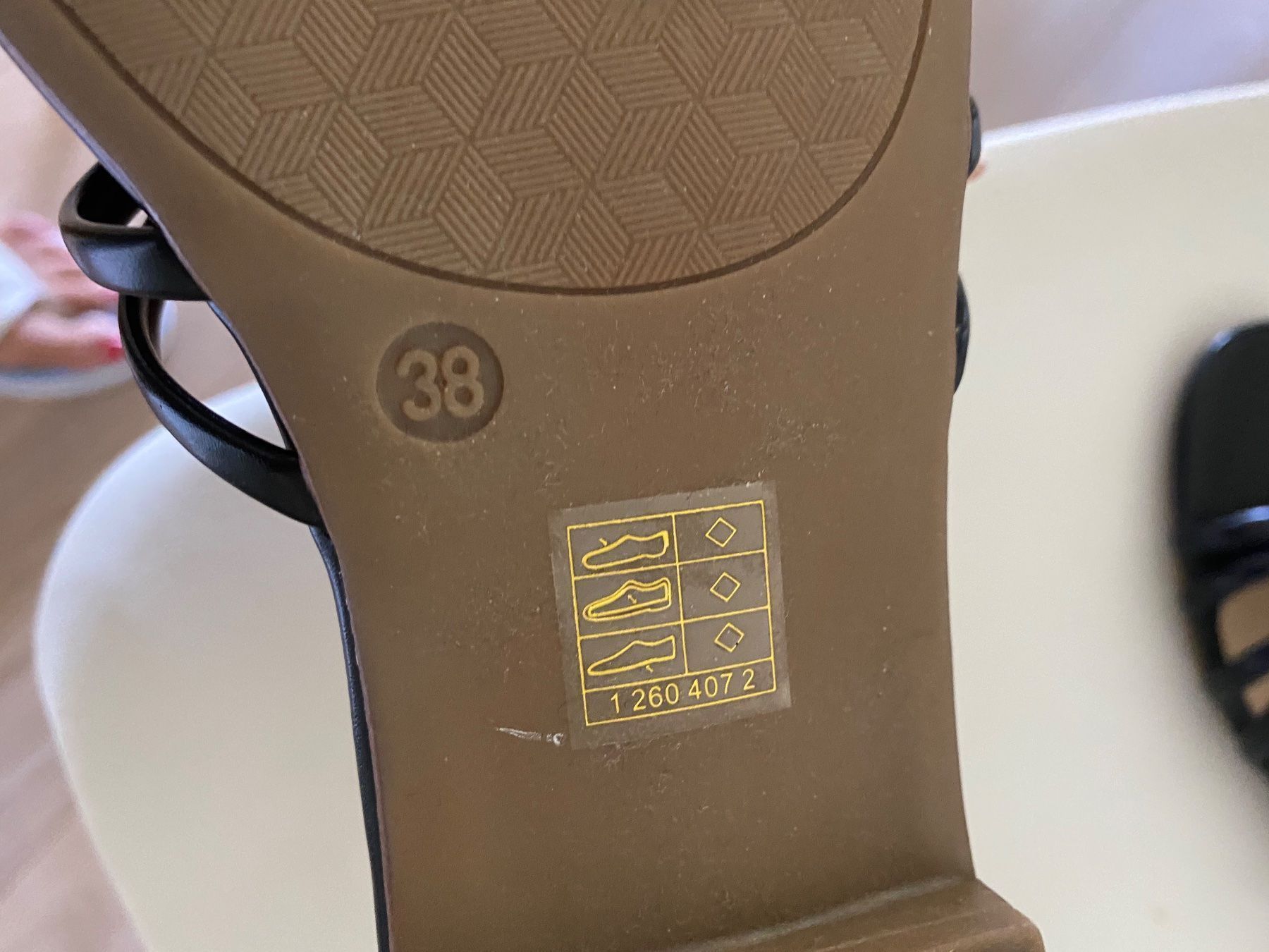 Scarpe da donna: Flip Flop – Usato da Wermatswil venduto da -secondchance- 4