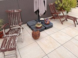 2 sedie a sdraio in legno di teak /2 Deckchairs aus Teakholz