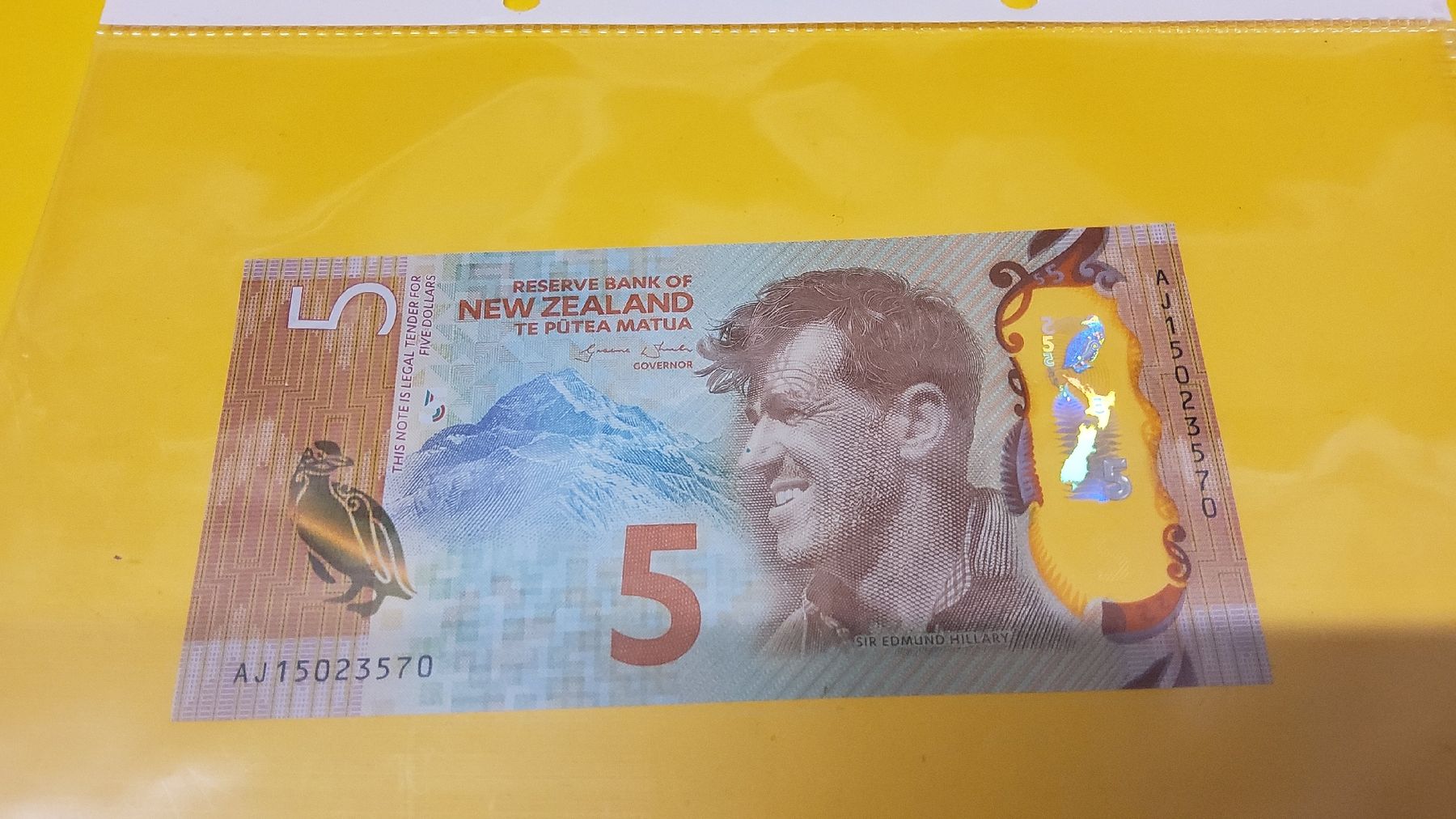 Banconote: Neuseeland 5 Dollar Note, unzirkuliert, Top – Nuovo e nell'imballaggio originale da Herisau venduto da Nluanalucas