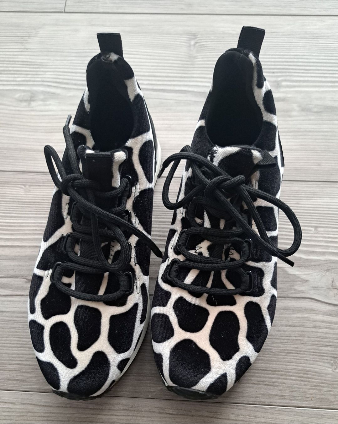 Damenschuhe: Sneaker La Strada Gr 37 – Gebraucht aus Eschenz von Miamix 2