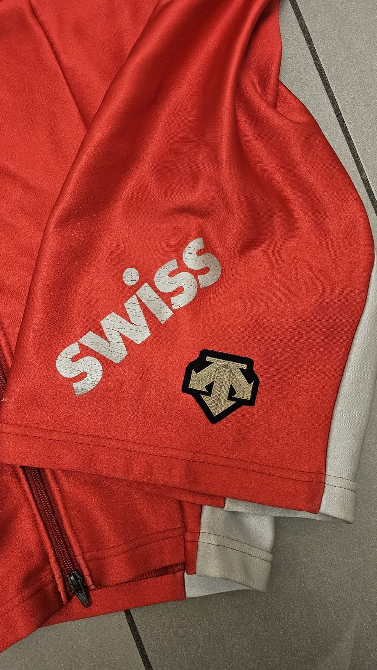 Pantaloni: Descente Swiss Ski Team Short – Usato da Payerne venduto da UpPower 2