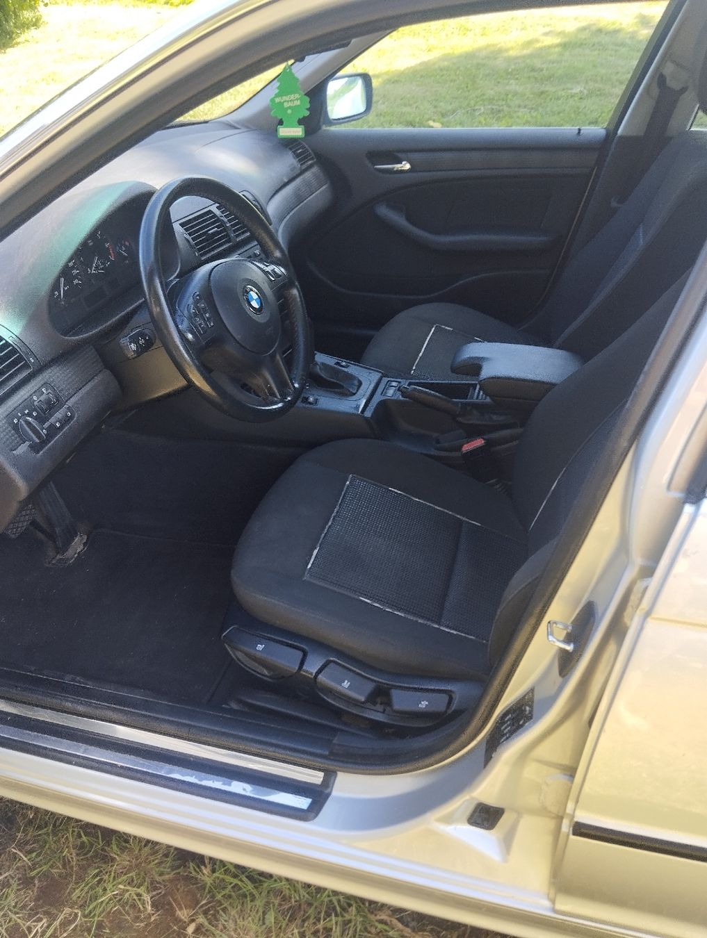 BMW Autos: BMW E46 320i Touring mit MFK – Defekt aus Heitenried von Chris351 6