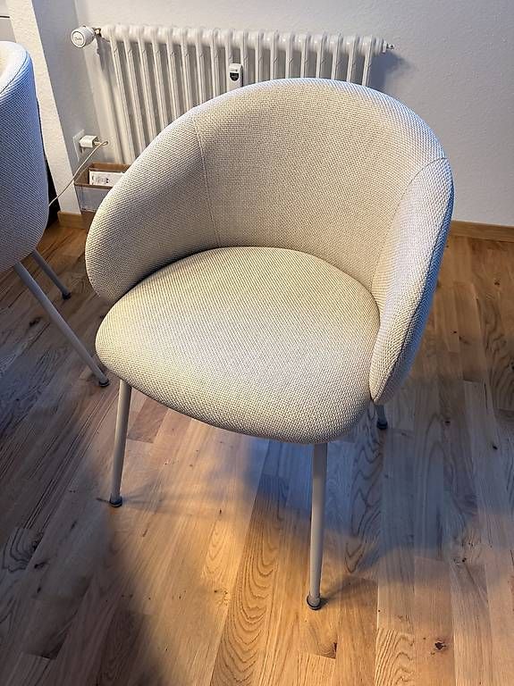 Sedie: 4 Stühle praktisch neu – Usato da Pratteln venduto da mic_g959 1
