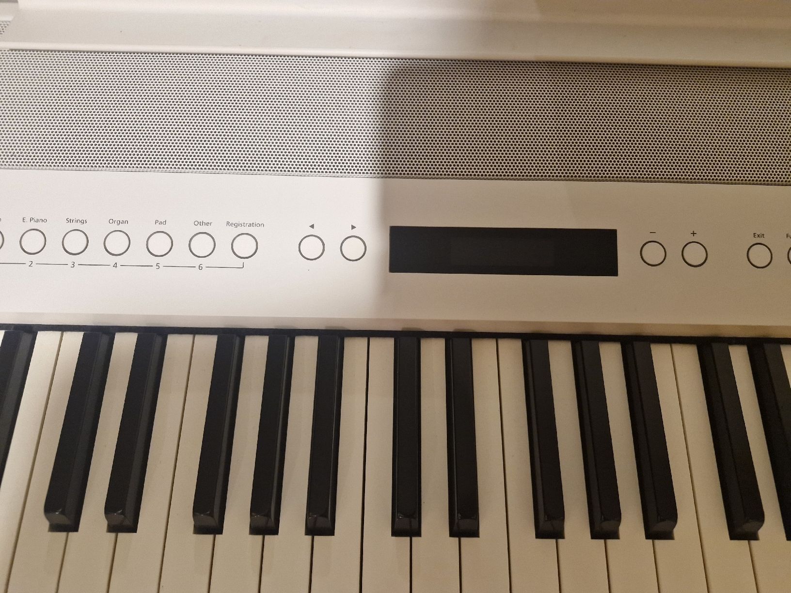 Roland Strumenti musicali: Piano FP-90  – Usato da Ipsach venduto da solune 2