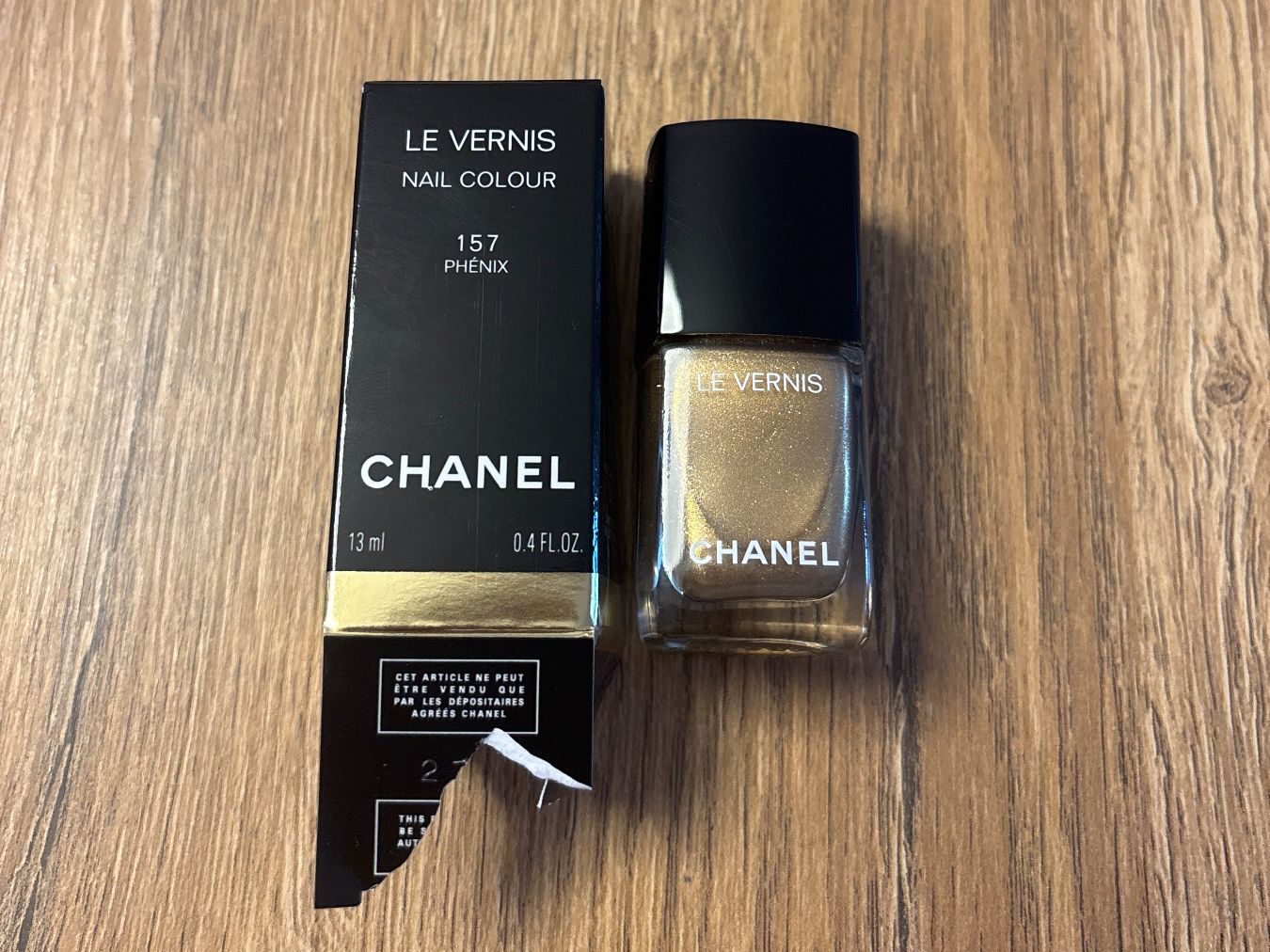 Chanel Smalto per unghie: Chanel Le Vernis 157 Phénix Nagellack – Usato da Bülach venduto da ter_6jf8