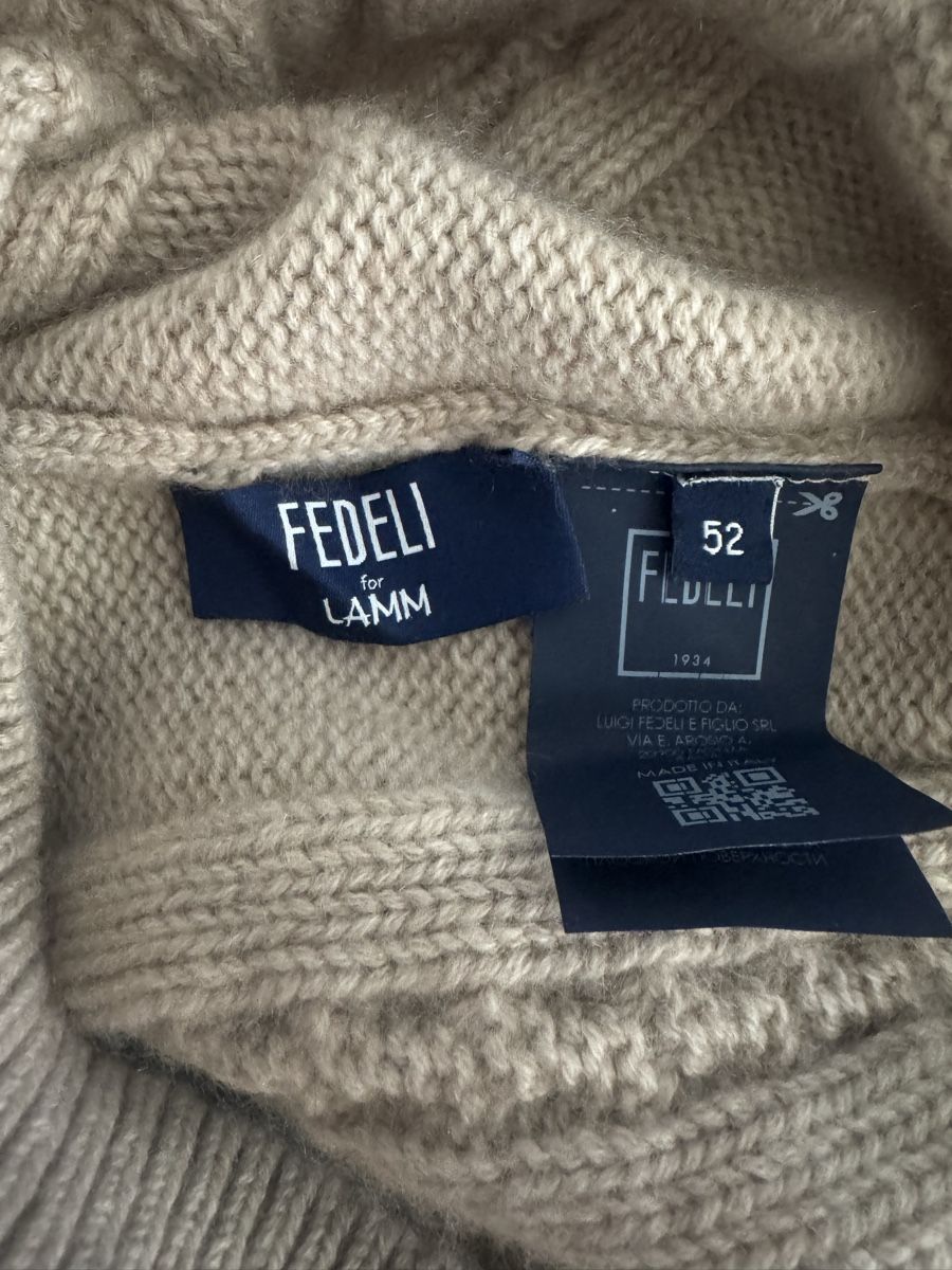 Maglioni & Felpe: Pullover Fedeli Kaschmir Rollkragen Grösse 52 neuwertig – Nuovo (secondo la descrizione) da Zürich venduto da Loco028