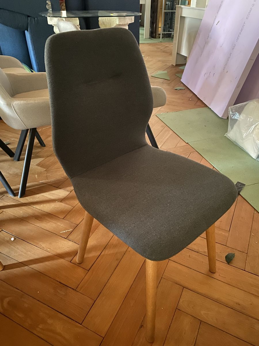 Stühle: 8 Stühle in stoff Grau- Neuware – Neu (gemäss Beschreibung) aus Ettingen von inf_vhc7