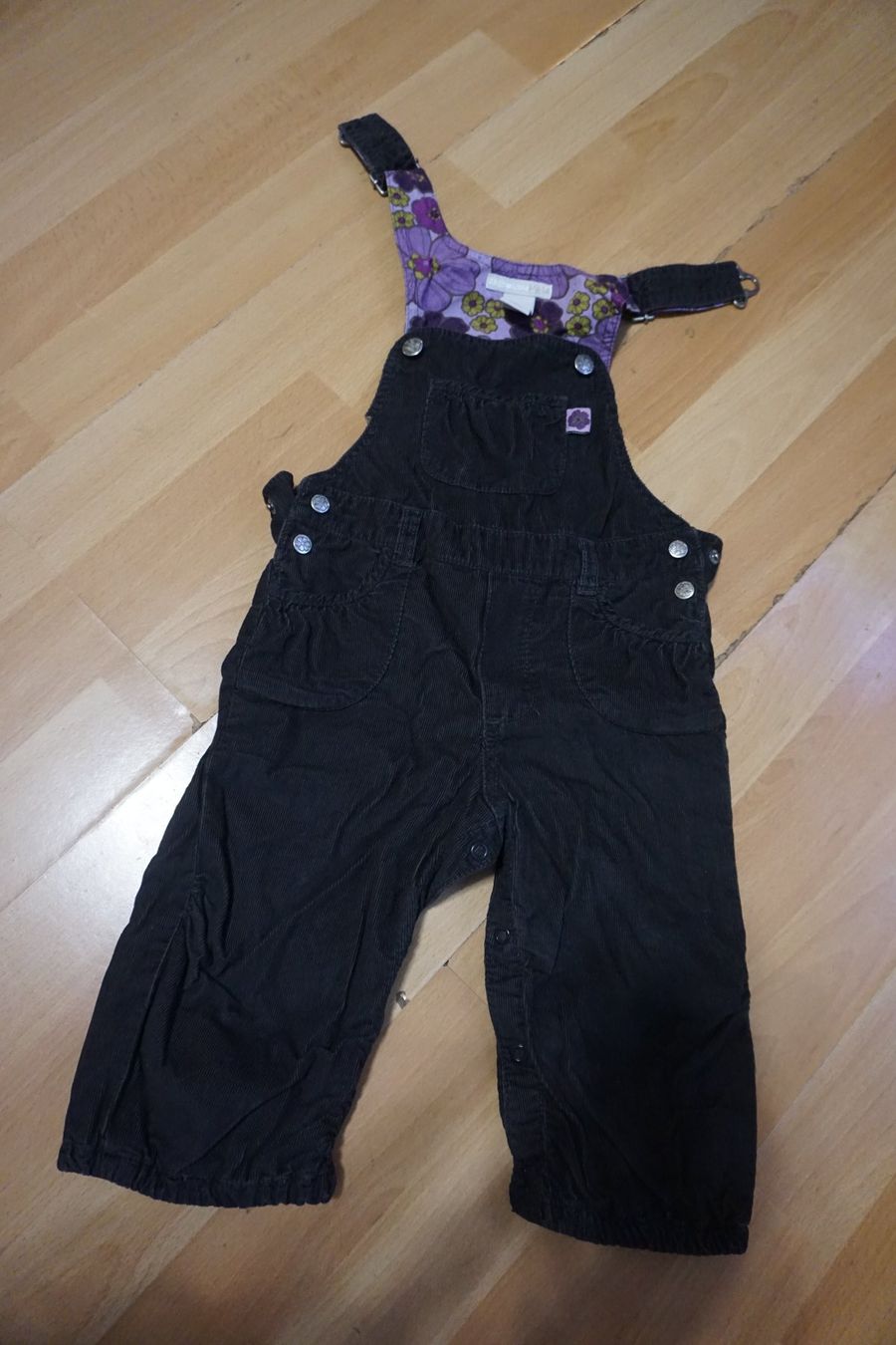 H&M Hosen: Latzhose Cord Gr. 80 – Gebraucht aus Zürich von einalemjena