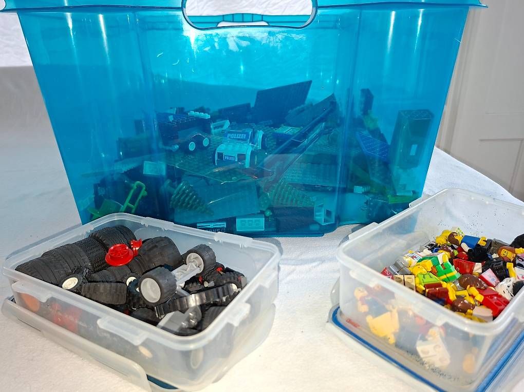 Giocattoli: Legokiste mit verschiedensten Teilen – Usato da St. Gallen venduto da Cleu7 3