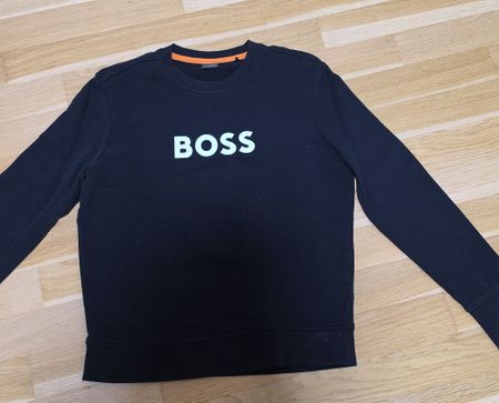 Schwarzer BOSS Pullover Grösse S - Top Zustand!