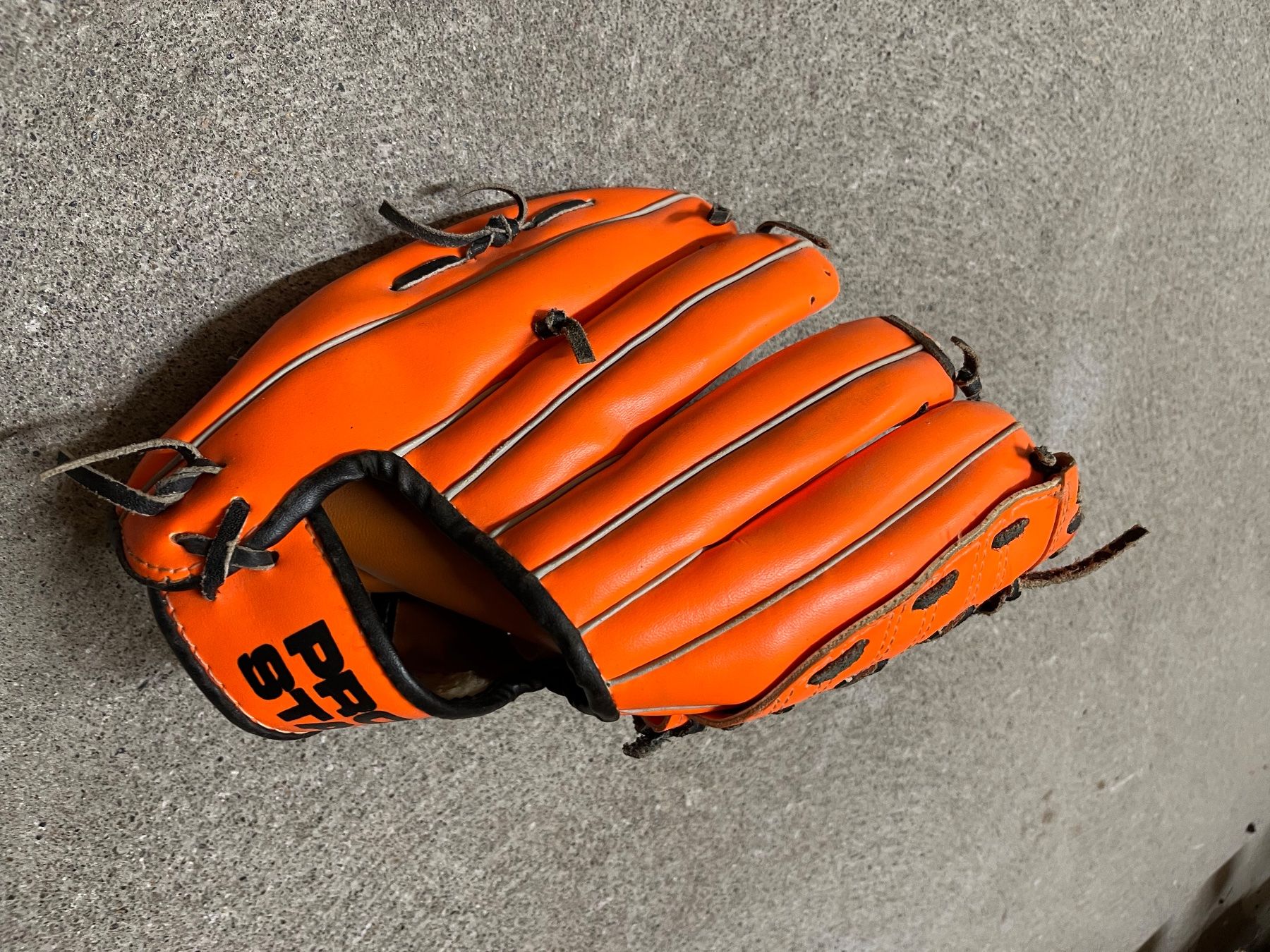 Handschuhe & Handstulpen: Baseball Handschuh – Gebraucht aus Schwerzenbach von pag_7dcq 2