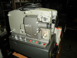 Über 60 Film und Dia Projektoren. Für Bastler!  Dringend!!!!