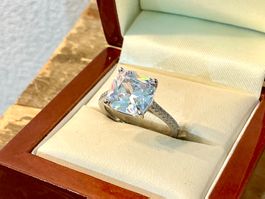 SEHR SCHÖNER RING MIT SCHMUCKSTEINE GESTEMPELT 925, GR.55
