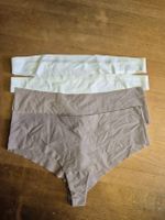 4 String, 2xPuma beige, Gr. L, 2xEsprit mélange, Gr. 40