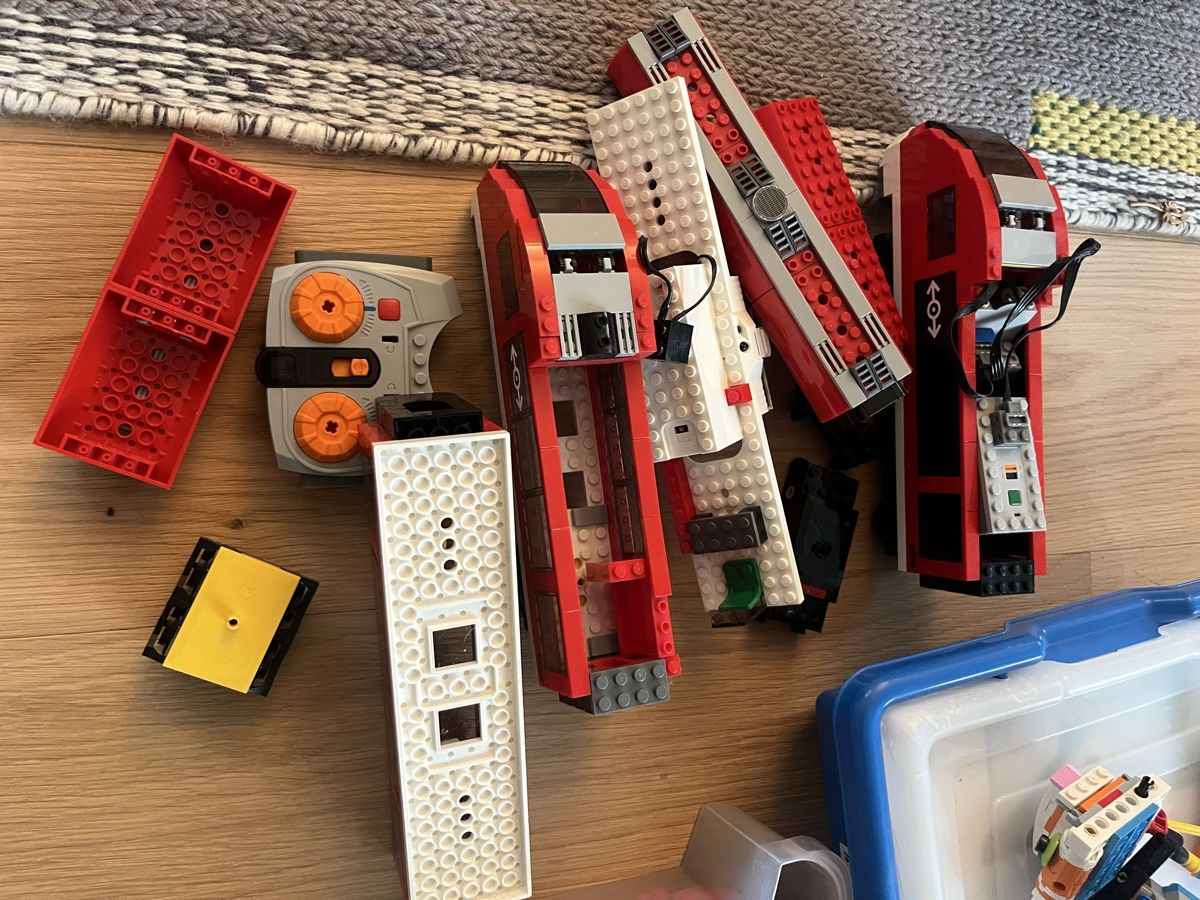 Lego Giocattoli: Riesige Lego Sammlung. Starwars, Mindstorms, Eisenbahn uvm – Usato da Uster venduto da ywicki 7