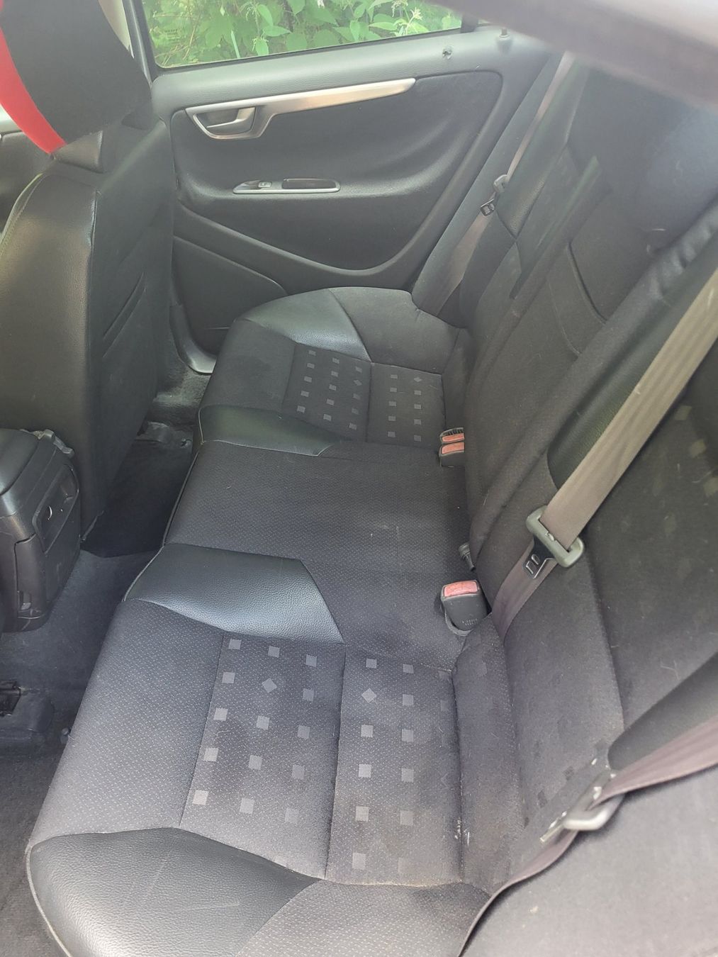 Volvo Automobili: Volvo S60 Limousine Automat – Usato da Guggisberg venduto da Aegertenlehn 7
