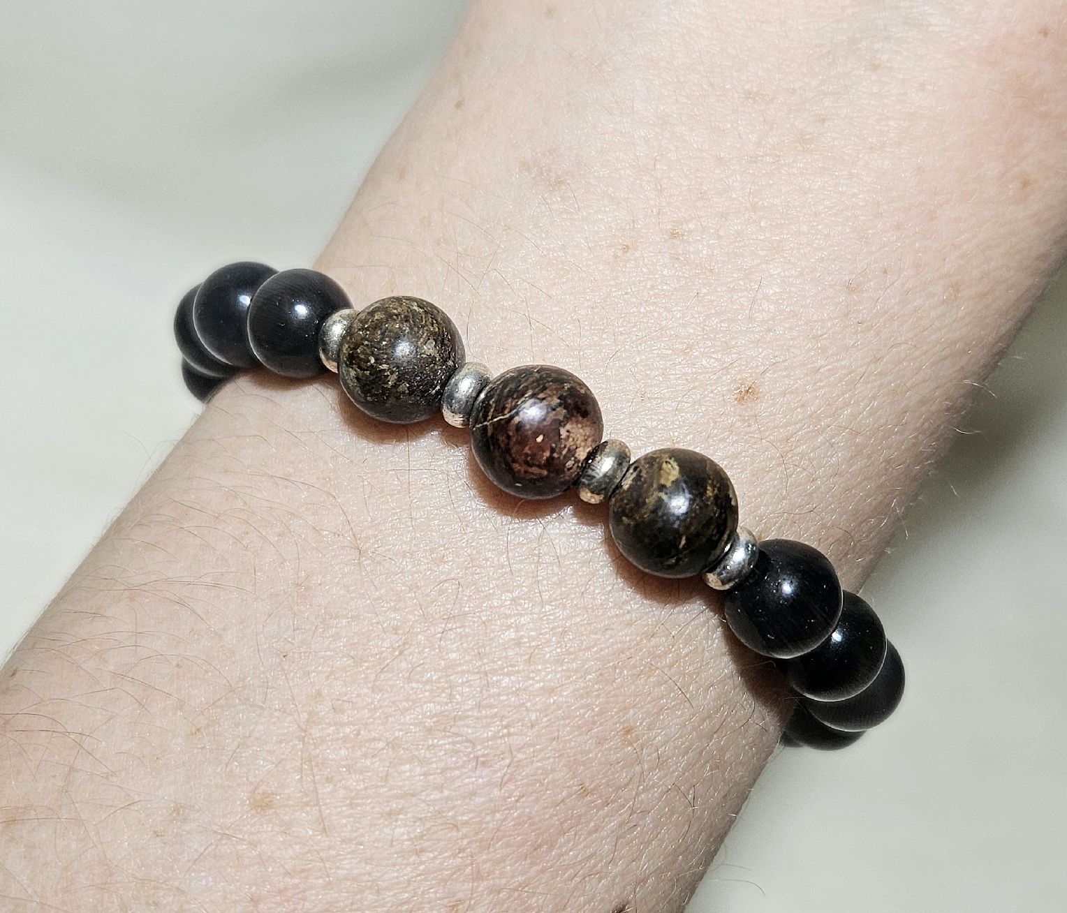 Armbänder & -reifen: violette CatEye Perlen Armk. - Spendenaktion – Neu (gemäss Beschreibung) aus Unterkulm von Nachtigall 1