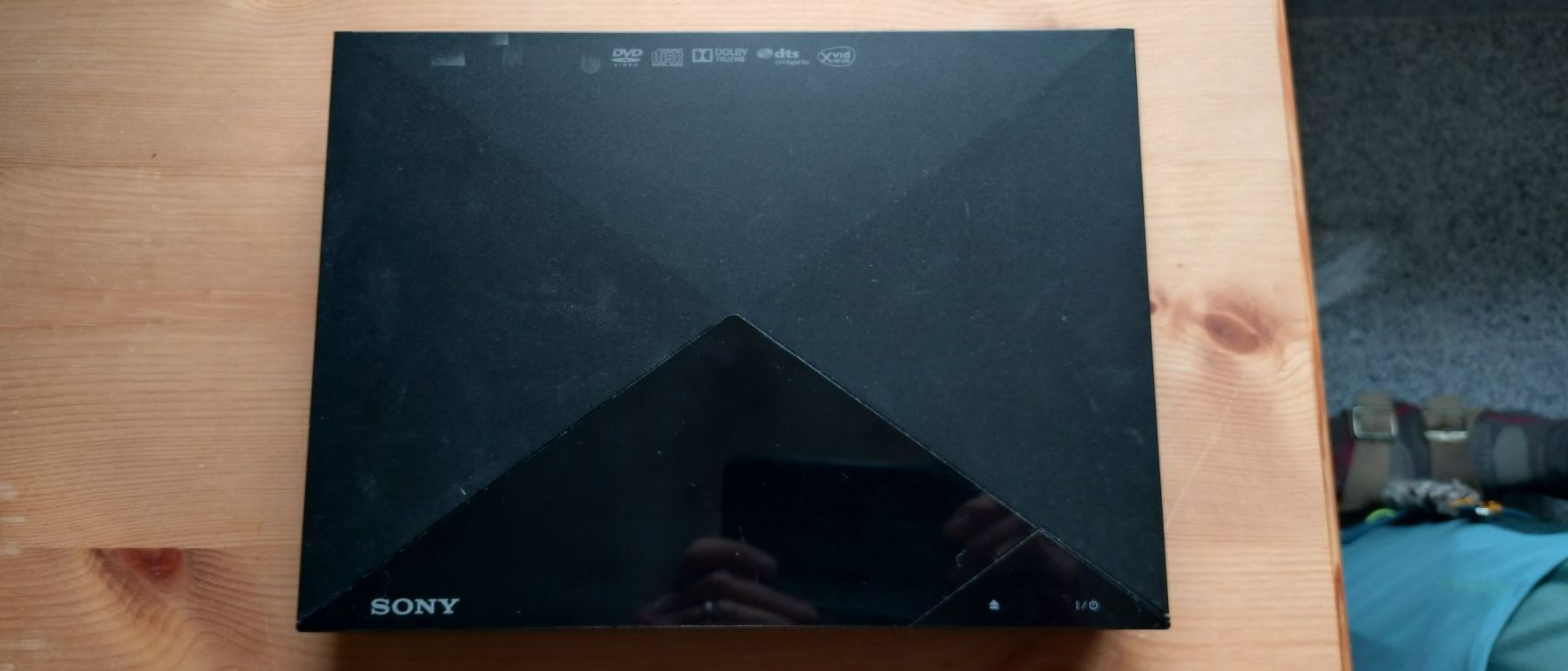 Sony Lettore multimediale & Streamer: DVD Player über TV Gerät – Usato da Kloten venduto da rerosa02