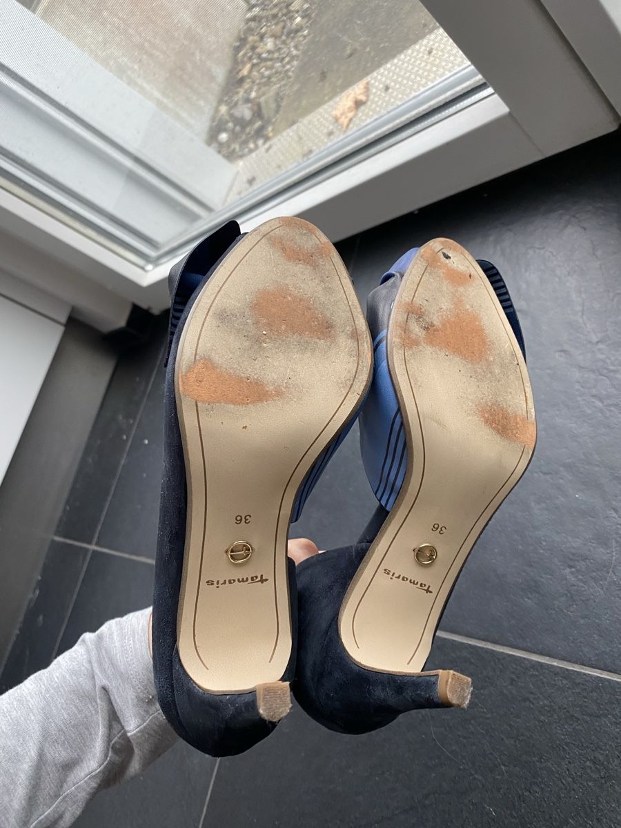 Tamaris Scarpe da donna: Suede open toe pumps – Nuovo (secondo la descrizione) da Zug venduto da kse_w9mn 6
